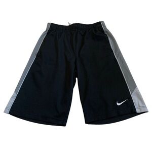 💜 Nike Dri-FIT Black Athletic Shorts - Youth Boys Size Large